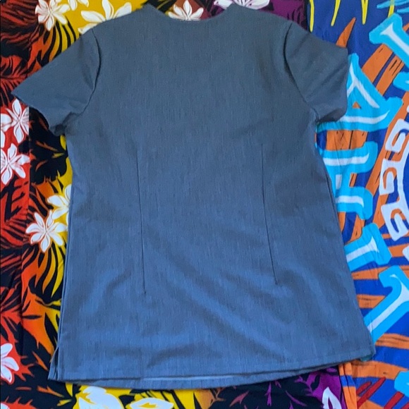 Figs Scrub top - Picture 2 of 3